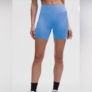 NWTLululemon Athletica Women's fast and free short